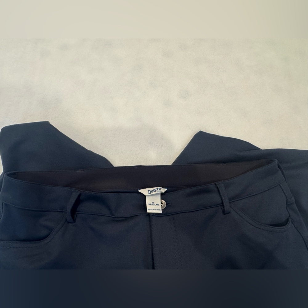 Duluth Trading Co. Women’s Navy Blue Pants